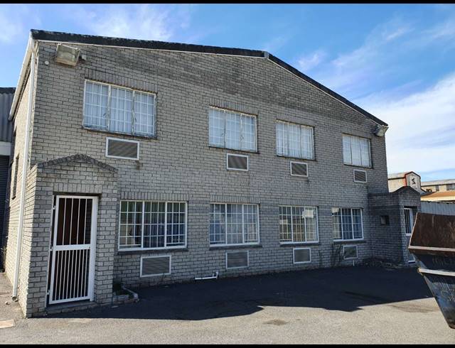 1,220M² FACTORY TO LET IN BLACKHEATH INDUSTRIAL